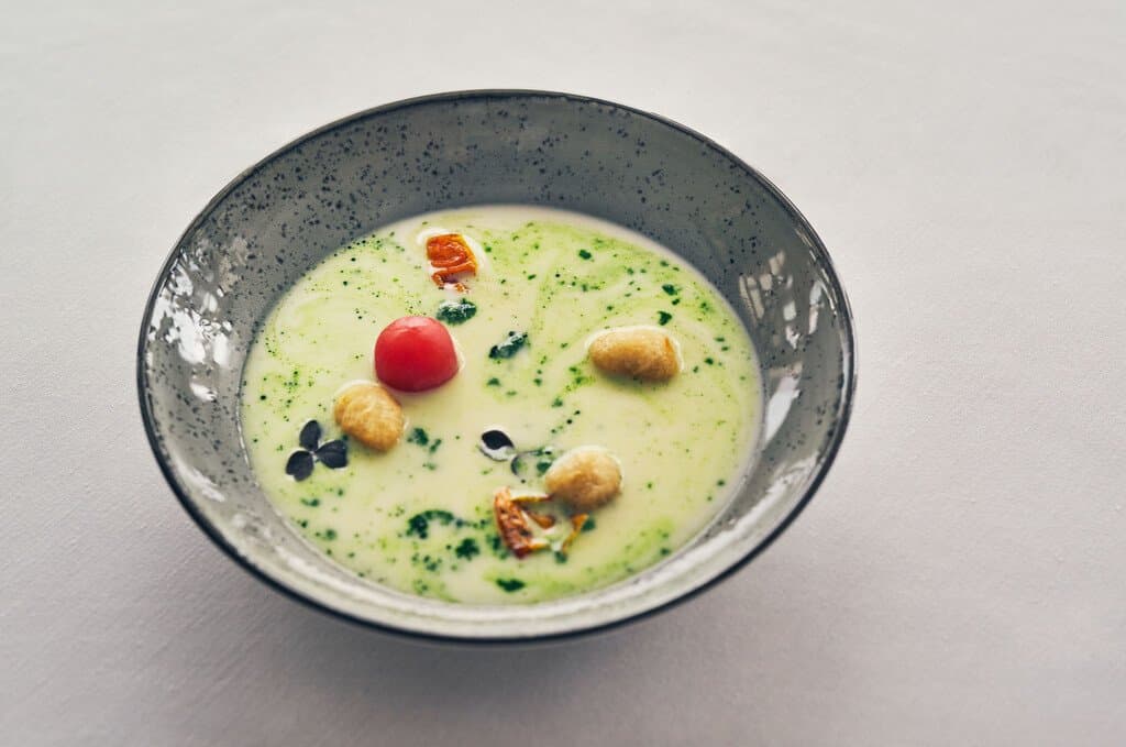 Medium RGB-LEX-Ship_NG_Endurance_Resolution_Interior_4379_v2.jpg