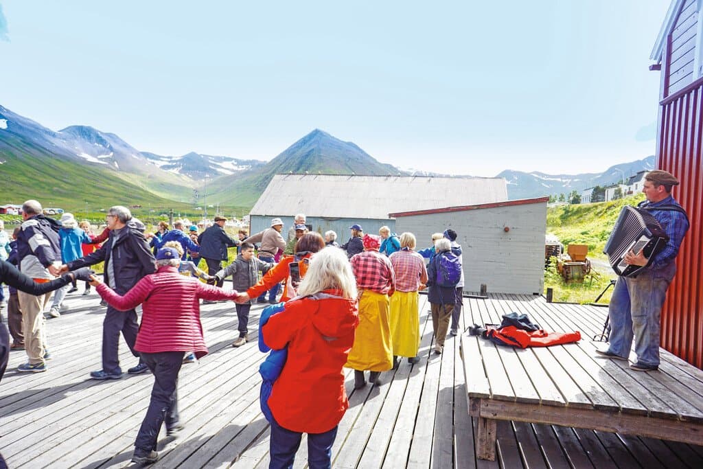 Medium RGB-Lindblad Expeditions-Iceland Siglfjordur 123.jpg