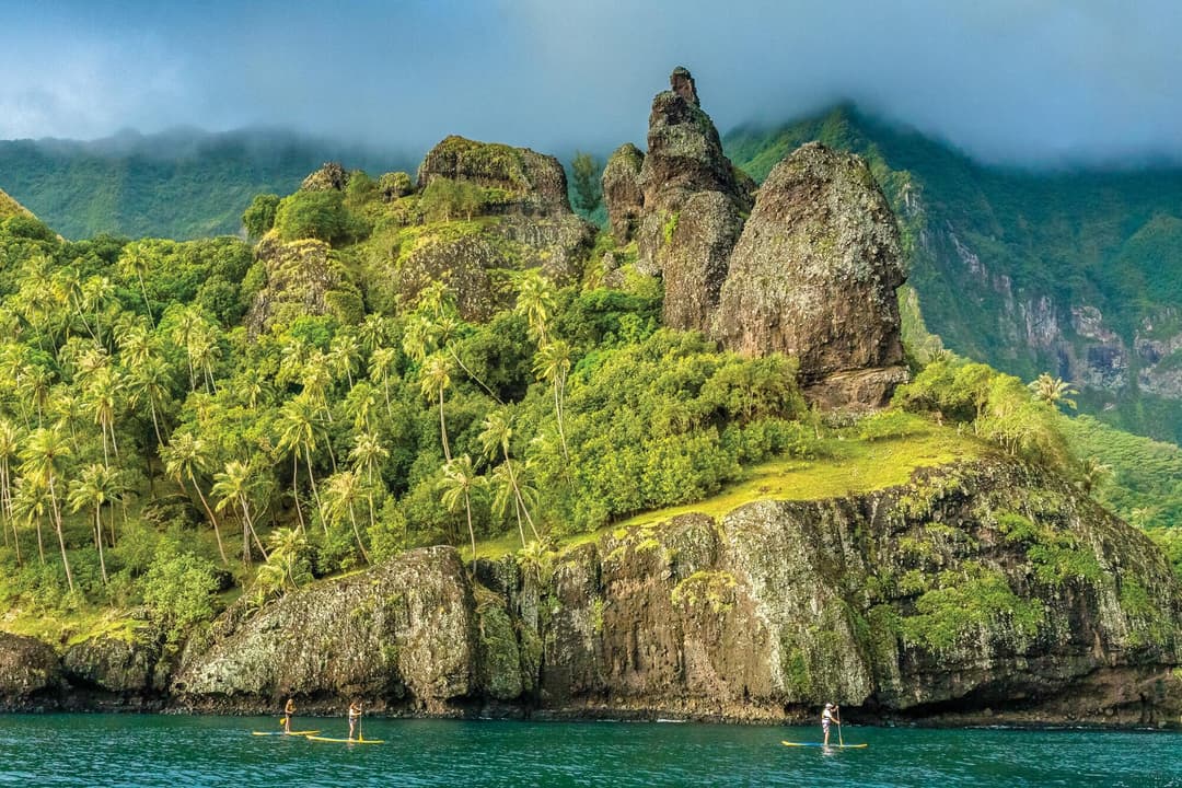 Actress Kate Walsh Discovers the Allure of Exploring Polynesia - Article