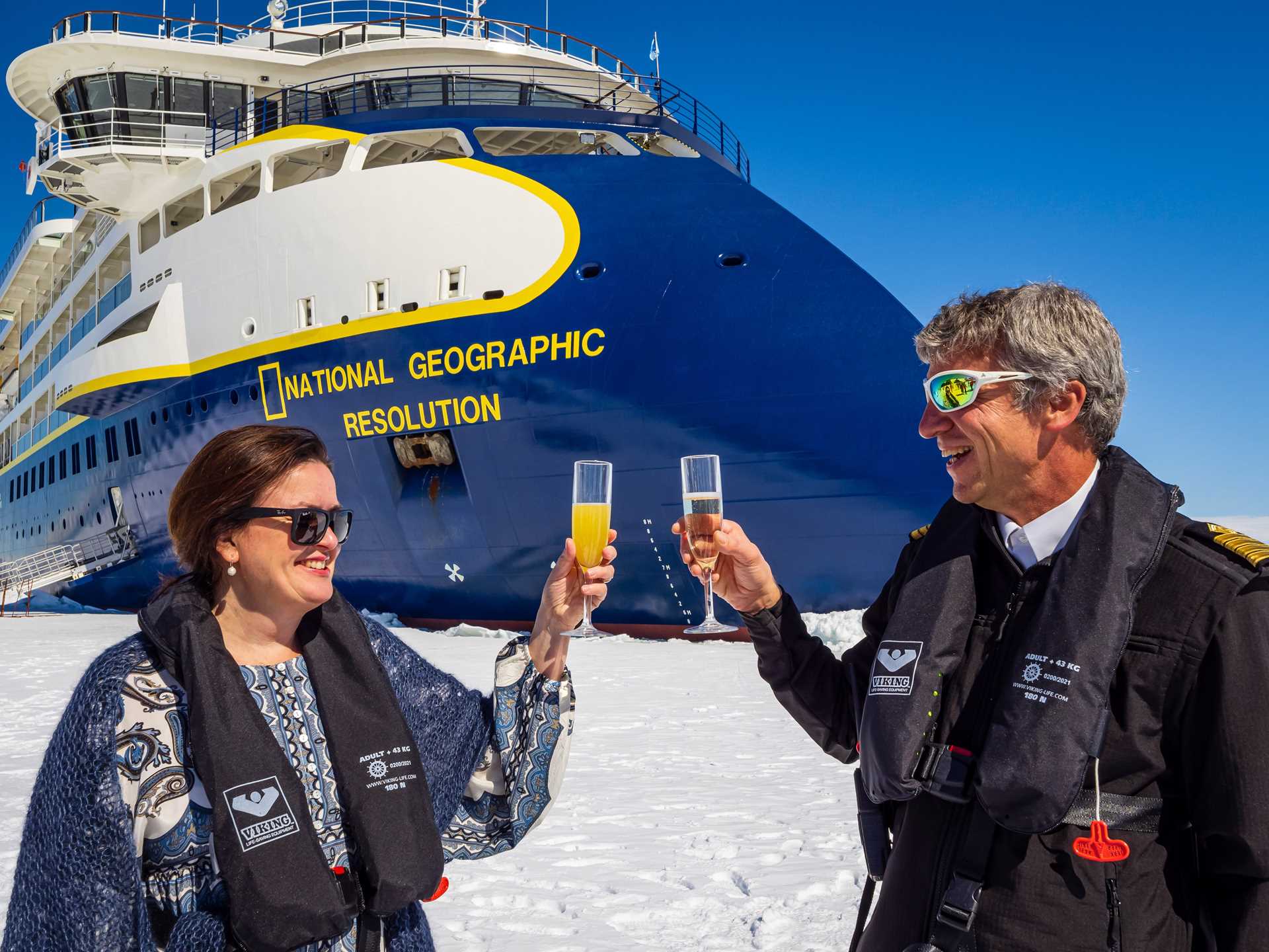 Large RGB-Lindblad Expeditions-Antarctica-Weddel-Sea_ANT21_13539.jpg