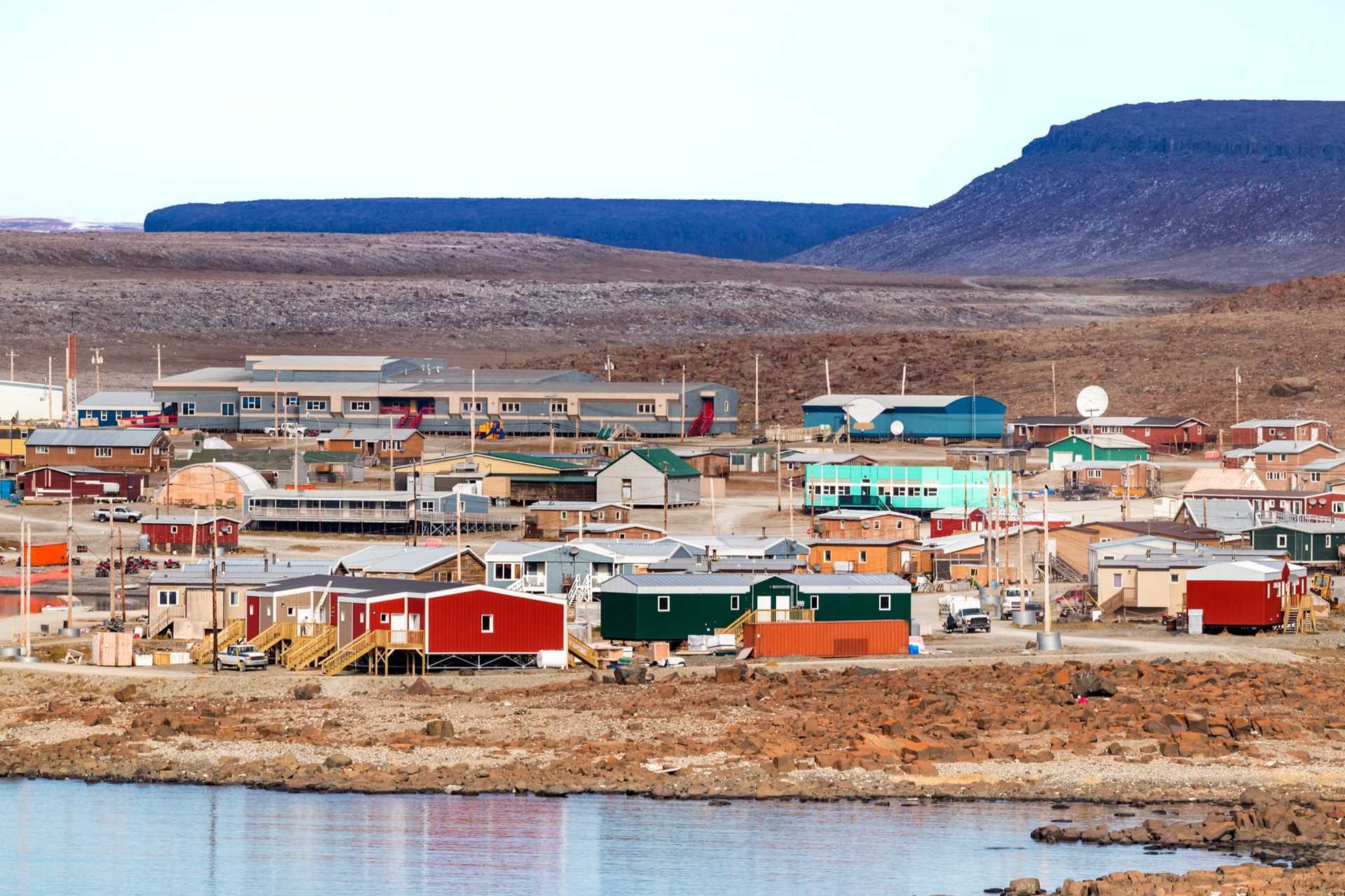 Coastline of Ulukhaktok Northwest Passage.jpg